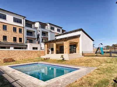 2 Bedroom Apartment For Sale in Midrand - img