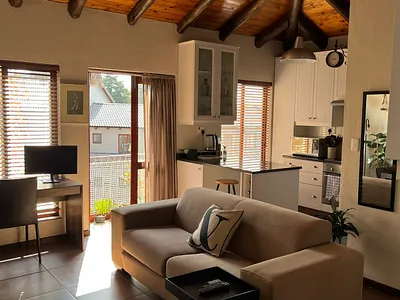 1 Bedroom Apartment For Sale in Sandton - img