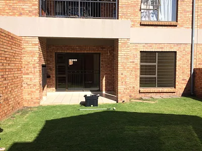 2 Bedroom Apartment For Sale in Boksburg - nx1M.webp