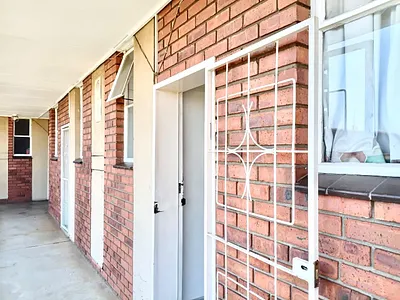 1.5 Bedroom Apartment For Sale in Germiston - OQhZ.webp