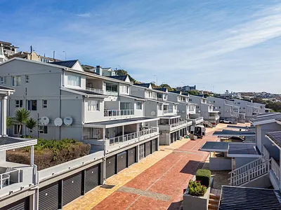 2 Bedroom Apartment For Sale in Mossel Bay - enJe.webp