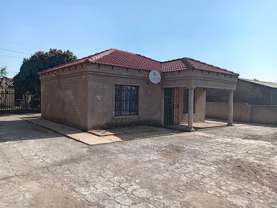 2 Bedroom House For Sale in Ga-rankuwa Unit 16, Ga-rankuwa - sKPr.webp