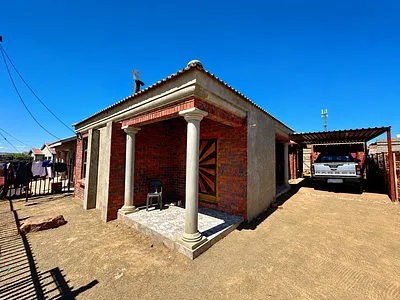3 Bedroom House For Sale in Bloemfontein - 348U.webp