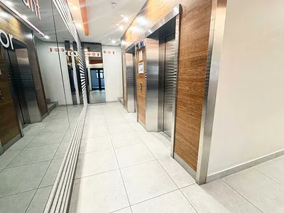 Commercial Property To Rent in Cape Town - CFHl.webp