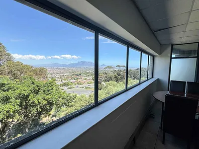Commercial Property To Rent in Parow - e5Er.webp