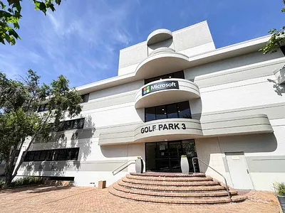 Commercial Property To Rent in Cape Town - rpXK.webp