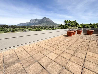 Commercial Property To Rent in Cape Town - AMIz.webp