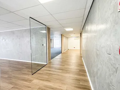 Commercial Property To Rent in Cape Town - img