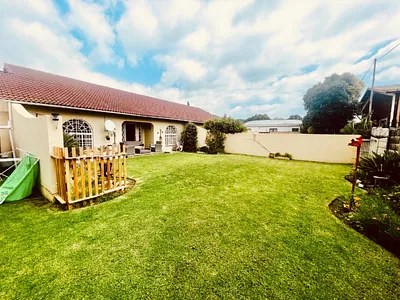 3 Bedroom Townhouse For Sale in Vryheid - t2pZ.webp