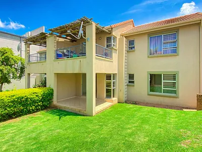 2 Bedroom Apartment For Sale in Pretoria - RmTx.webp