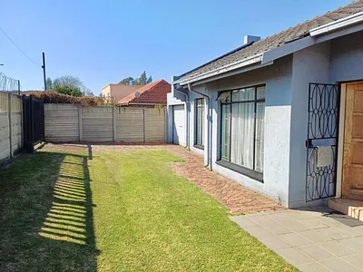 3 Bedroom House For Sale in Germiston - CLxZ.webp