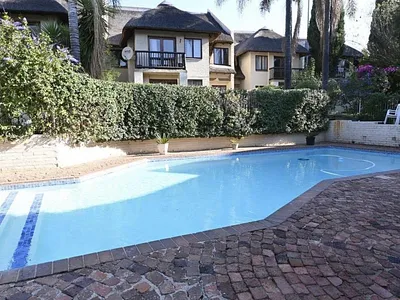 2 Bedroom House For Sale in Sandton - 2Pf7.webp