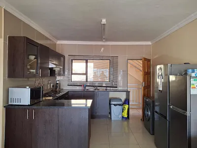 3 Bedroom Apartment For Sale in Winchester Hills, Johannesburg - urXq.webp