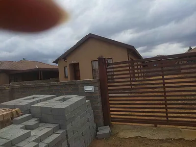 3 Bedroom House For Sale in Soshanguve VV, Soshanguve - aE8e.webp