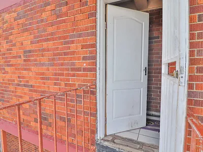 2 Bedroom Apartment For Sale in Boksburg - yCov.webp