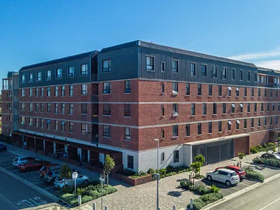 1 Bedroom Apartment For Sale in Cape Town - 2zMd.webp