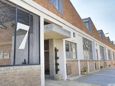 1 Bedroom Apartment For Sale in Johannesburg - NYqc.webp