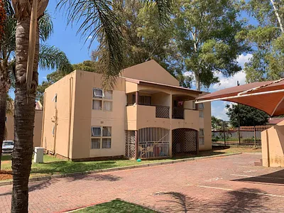 2 Bedroom Apartment For Sale in Johannesburg - HN80.webp
