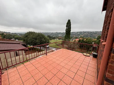 2 Bedroom Apartment To Rent in Krugersdorp - img