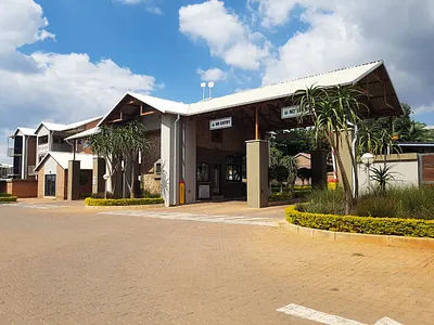 2 Bedroom Apartment For Sale in Pretoria - ic2I.webp