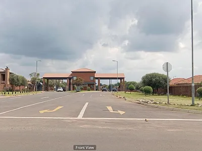 2 Bedroom House For Sale in Pretoria - rFMh.webp