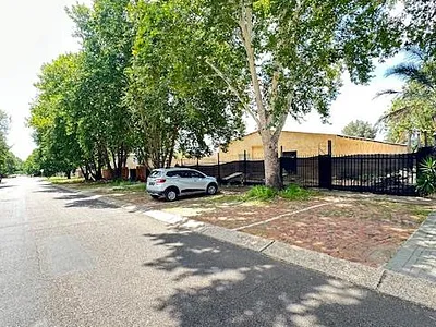Commercial Property For Sale in Centurion - yi9l.webp