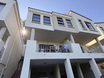 3 Bedroom Apartment For Sale in Pretoria - 2PpE.webp
