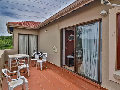 2 Bedroom Apartment For Sale in Johannesburg - pTds.webp