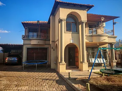 3 Bedroom House For Sale in Burgersfort - SM32.webp