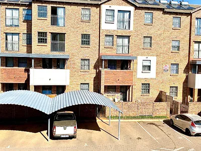 2 Bedroom Apartment For Sale in Pretoria - SC2F.webp