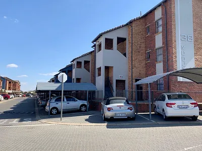 2 Bedroom Apartment For Sale in Alveda, Johannesburg - VSOB.webp