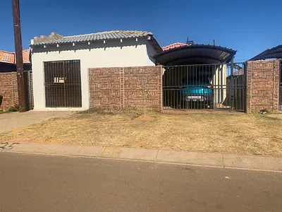 2 Bedroom House For Sale in Protea Glen, Soweto - h0BZ.webp