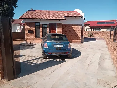3 Bedroom House For Sale in Mabopane - M31c.webp