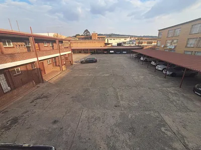 1 Bedroom Apartment For Sale in Pretoria - 3uJq.webp