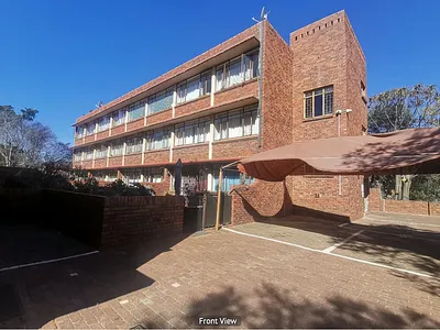 2 Bedroom Apartment For Sale in Pretoria - 6CaZ.webp