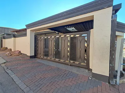 4 Bedroom House For Sale in Tembisa - NAt1.webp