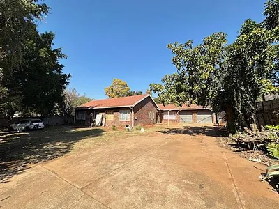4 Bedroom House For Sale in Pretoria - OPC3.webp