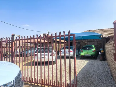 2 Bedroom House To Rent in Pretoria - YDuw.webp