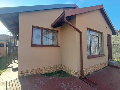 3 Bedroom House For Sale in Midrand - SdIv.webp