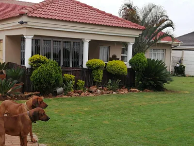 7 Bedroom House For Sale in Midrand - WOGL.webp