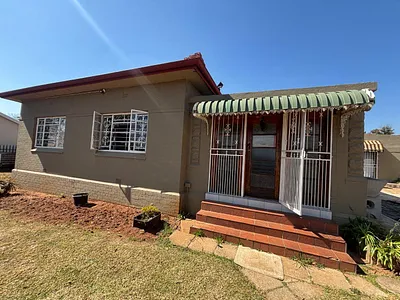 1 Bedroom Apartment To Rent in Roodepoort - dd4P.webp