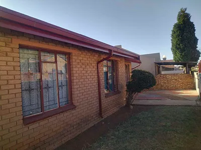 3 Bedroom House To Rent in Soshanguve M, Soshanguve - img