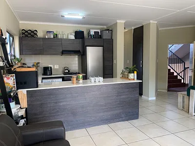 2 Bedroom Apartment For Sale in Johannesburg - l2Il.webp