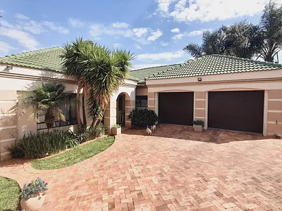 3 Bedroom House For Sale in Hartbeespoort - yd7X.webp