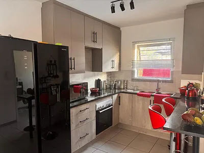 2 Bedroom Apartment To Rent in Akasia - TQ67.webp