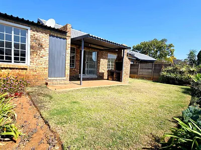 2 Bedroom Townhouse To Rent in Pretoria - img