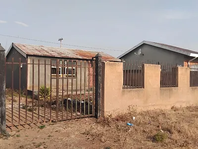 2 Bedroom House For Sale in Ga-rankuwa Unit 16, Ga-rankuwa - yfRq.webp