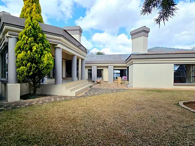 4 Bedroom House For Sale in Centurion - uc6l.webp