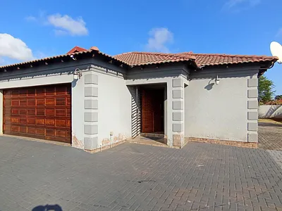 3 Bedroom House For Sale in Akasia - LBOI.webp