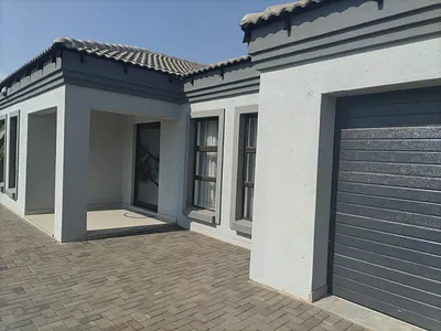 3 Bedroom House For Sale in Akasia - N7EQ.webp